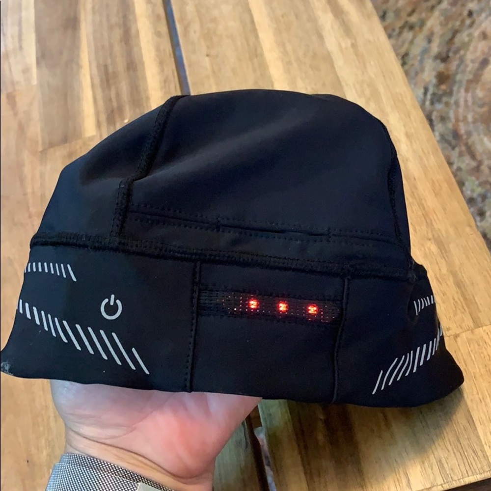 Nathan DomeLight LED Running Beanie
